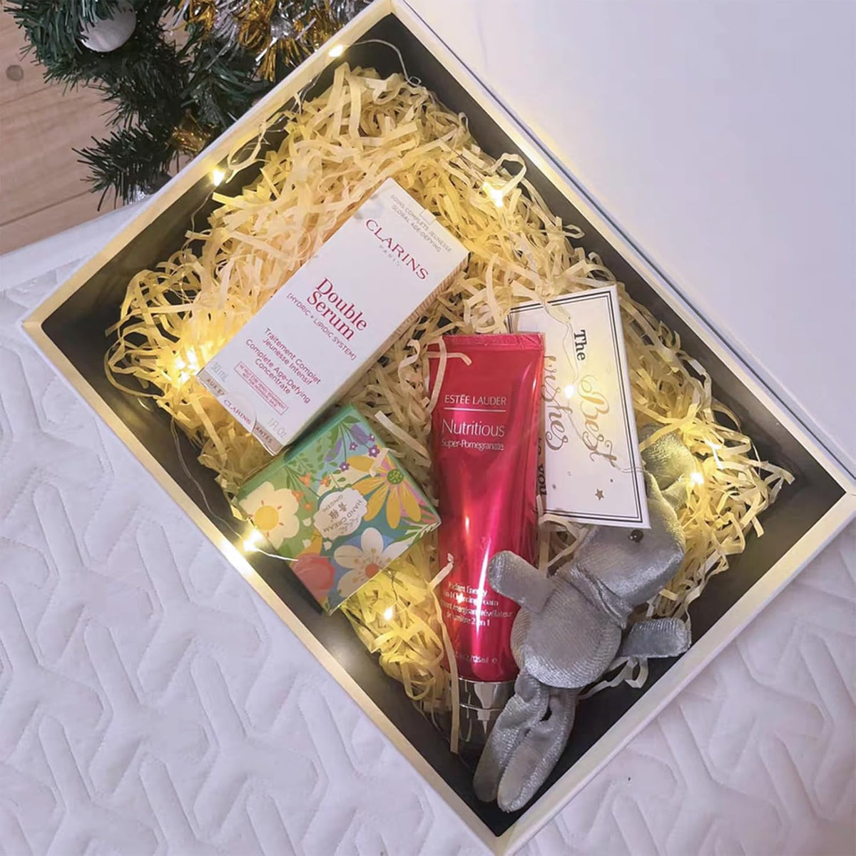 Large White Gift Box,13.75"x9"x4.5", Gift Boxes with Magnetic Lids for Presents Closure Gift