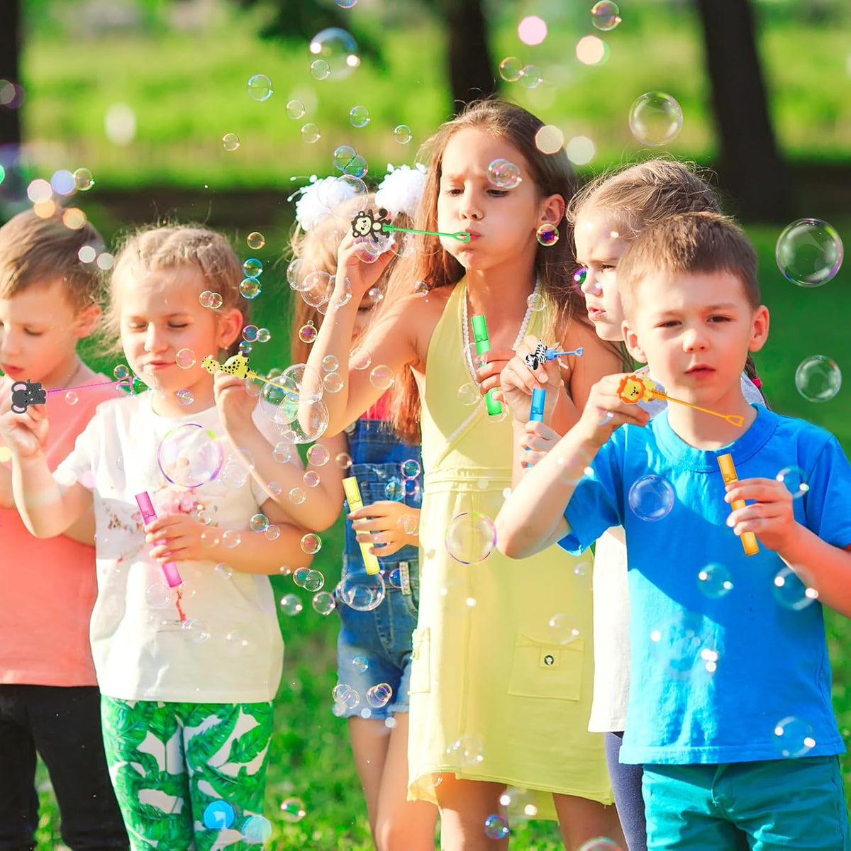 24 Jungle Animal Party Favors Bubble Wands for Kids, Lion Fox Zebra Giraffe Safari Mini Bubbles