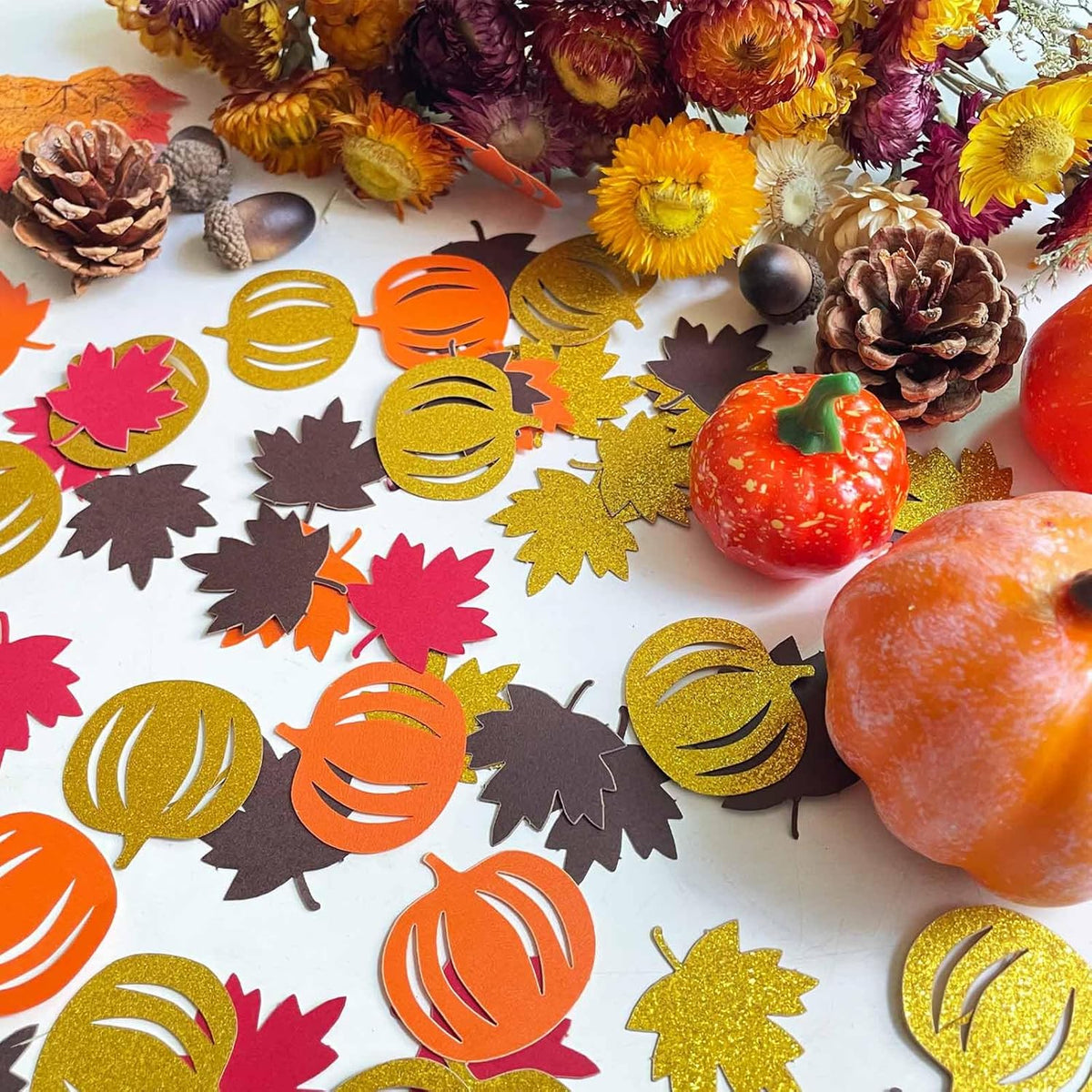 200 Pcs Fall Confetti Glitter Fall Maple Leaf Shape Autumn Thanksgiving Table Scatters Confetti for