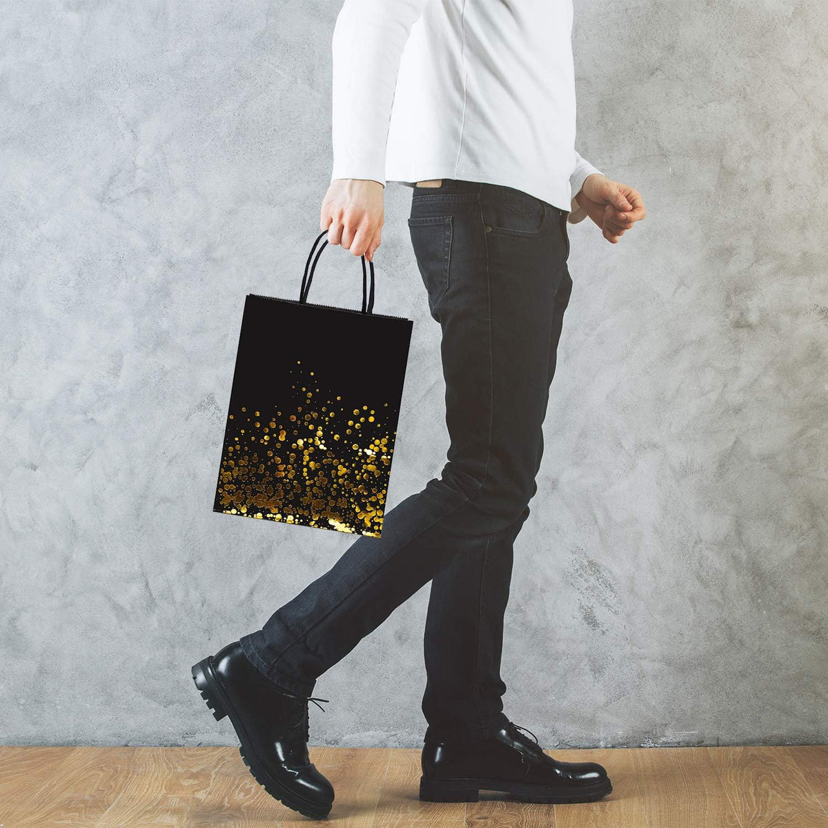 Cooraby 30 Pieces Bronzing Gold Black Paper Kraft Polka Dot Party Bags With Handle for Party Favors