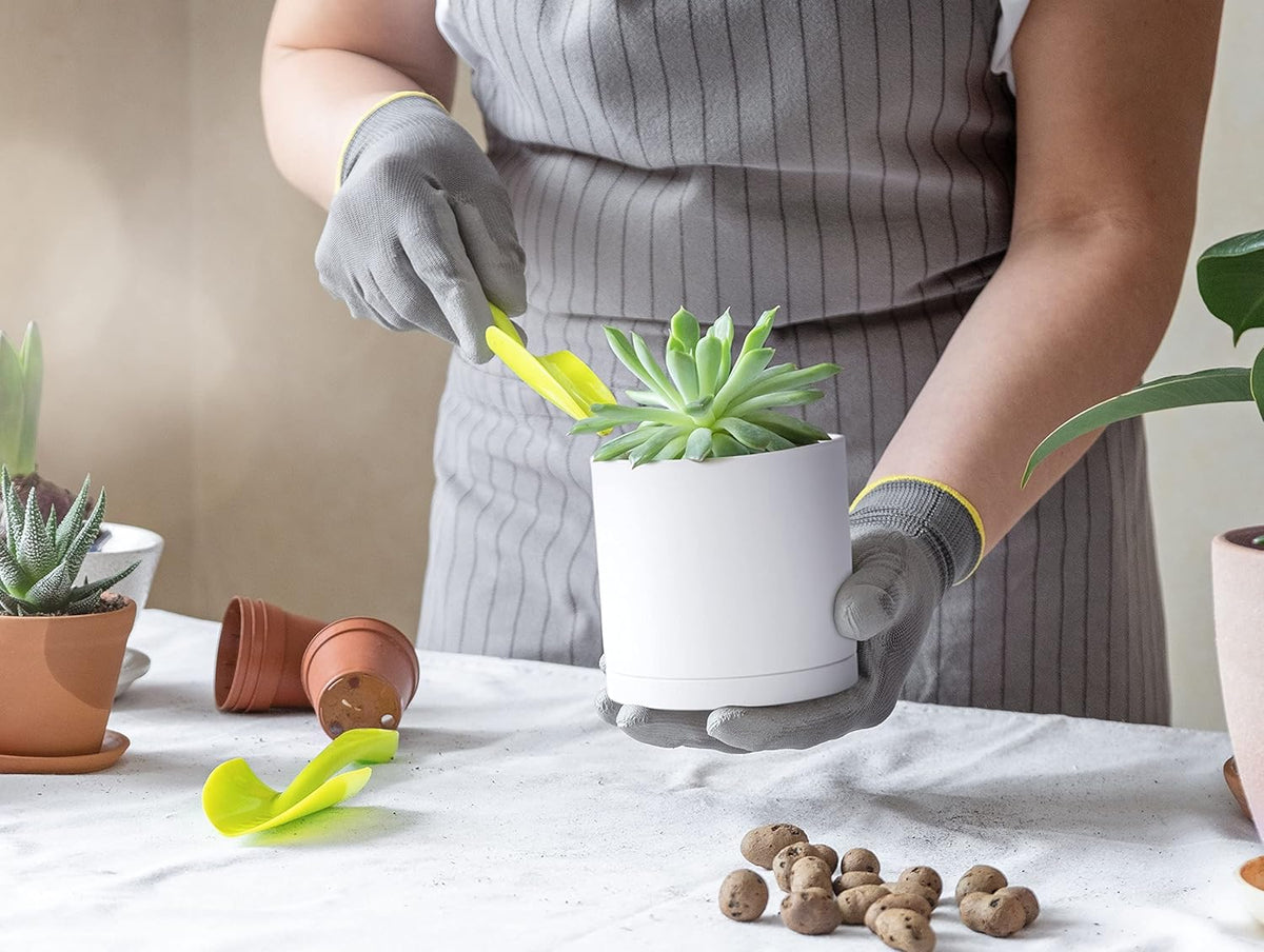 D'vine Dev 4 Pack 4 Inch Modern Plastic Plant Pots, Small Garden Planters for Plant with Drainage