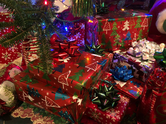 Festive Touch Gift Wrapping Decoration Pack 🎁