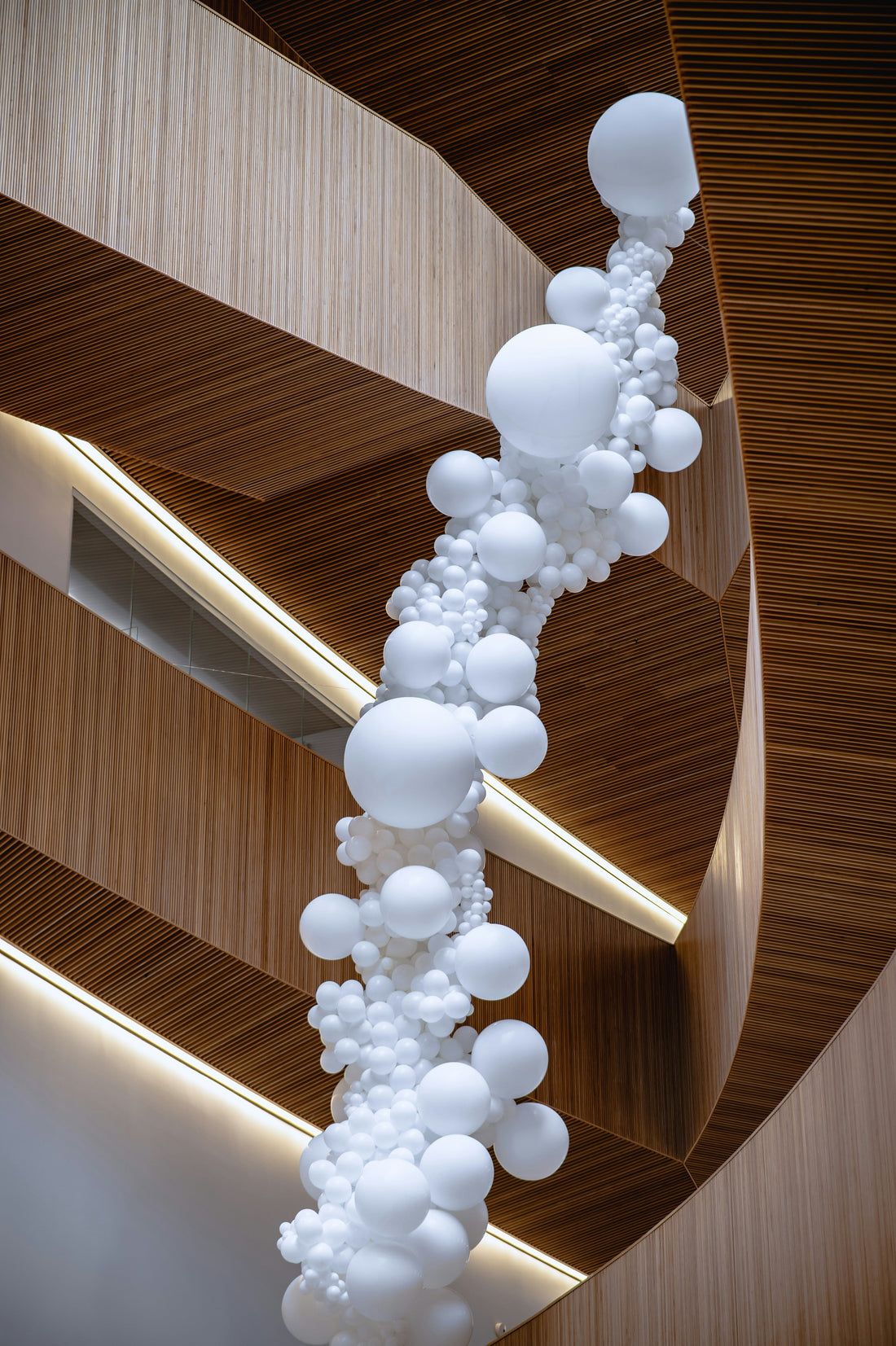 How to Make a Balloon Wall for Photos and Events