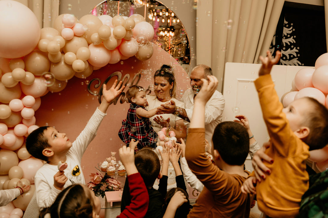 Creating Luxury Party Decor With Balloon Garlands