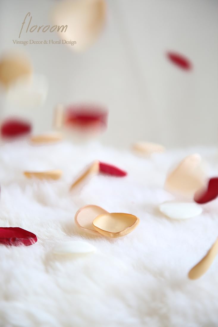 Floroom 300pcs Rose Petals Red Gold Faux Silk Flower Petals for Wedding Flower Girl Basket Aisle