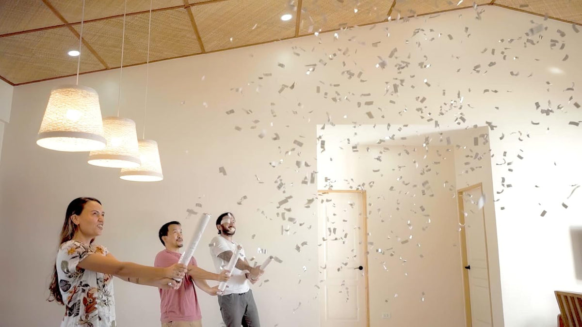 SILVER Confetti Poppers - 16" BIODEGRADABLE SILVER Confetti Cannon (Silver Party