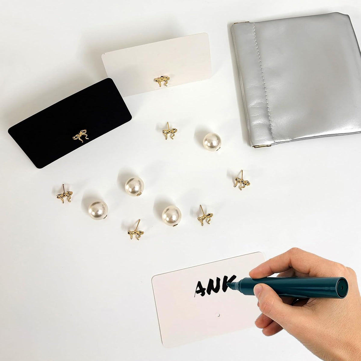 26Pcs Decorative Bow Place Card Holders Bulk Gold Name Card Stands Set Photo Holders for Wedding