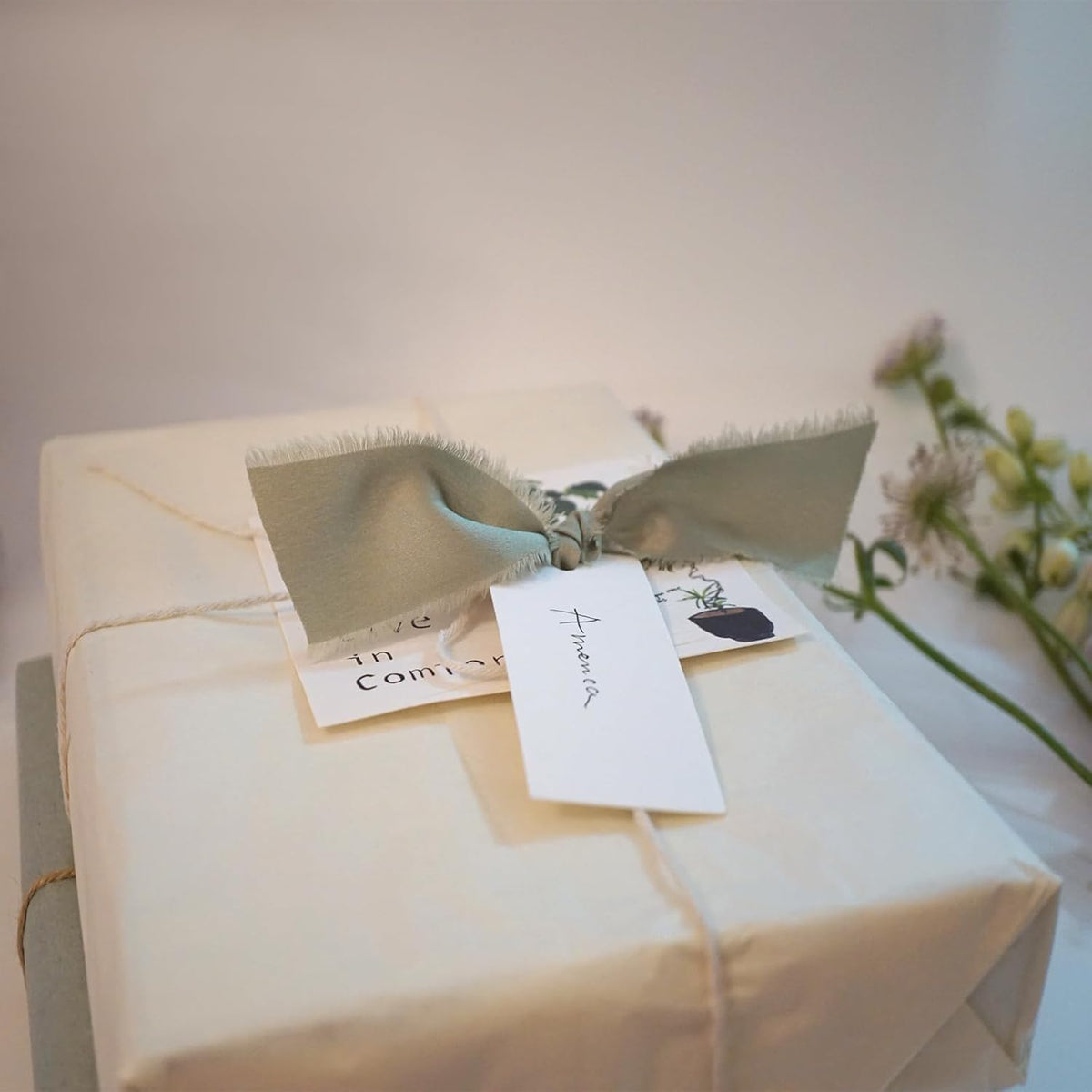 40 Pcs Place Cards for Table Setting - 3.94"X1.57" Table Name Cards with Dusty Green Ribbon Name