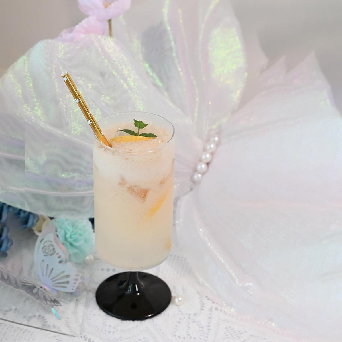 Gold Drinking Straws - Disposable White Star Print Foil Gold Biodegradable Paper Straws, 7.75 Inch