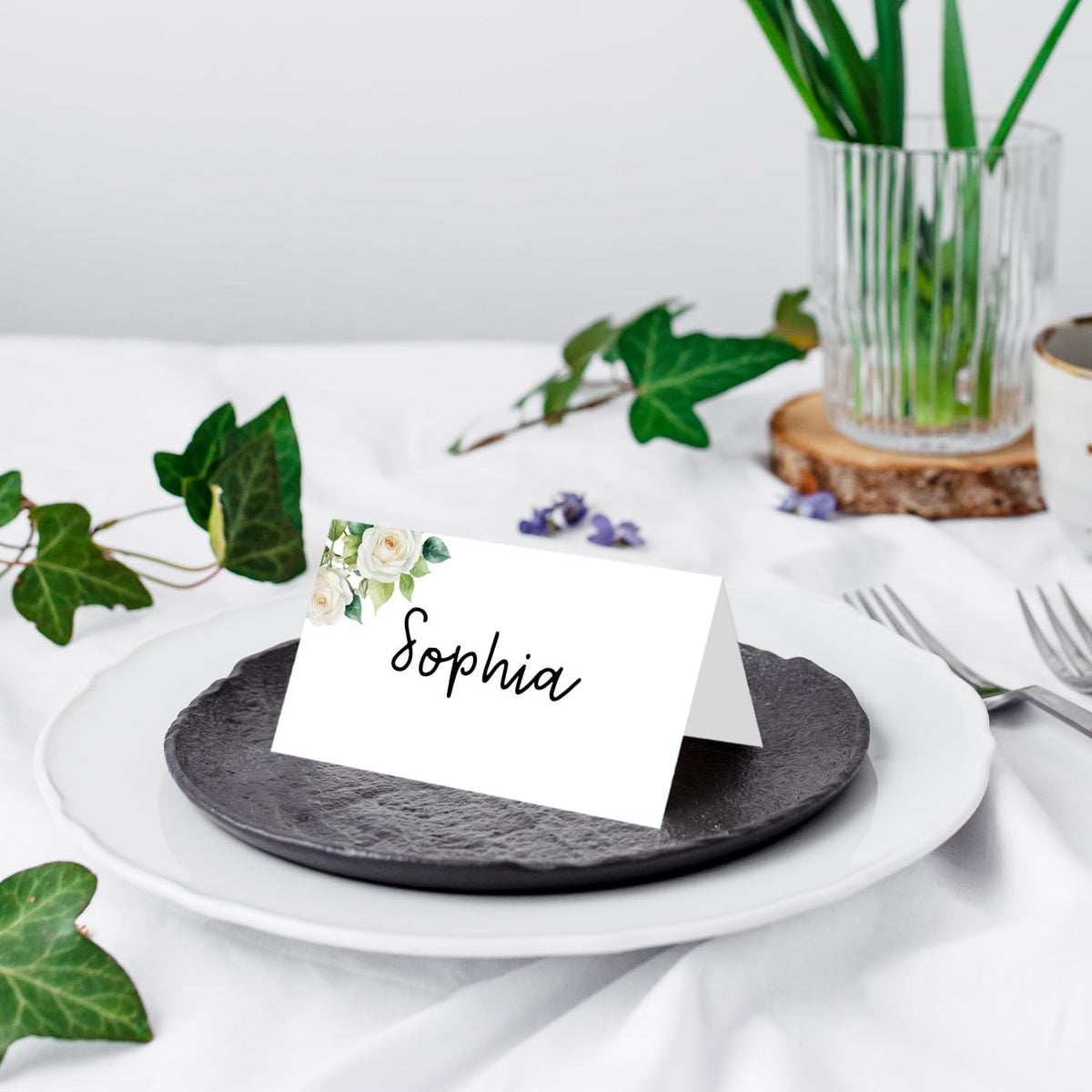 25 Pack White Flower Place Cards, Editable Name Cards for Table Setting, Tent Cards Food Label for