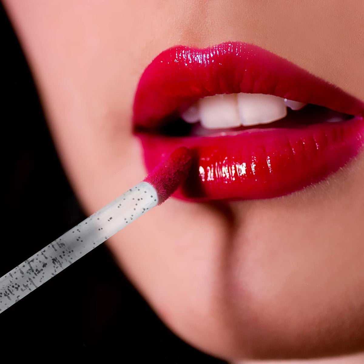 100PCS Glitter Crystal Lip Brush, Disposable Lip Brushes Lip Gloss Applicators Lipstick Gloss Wands