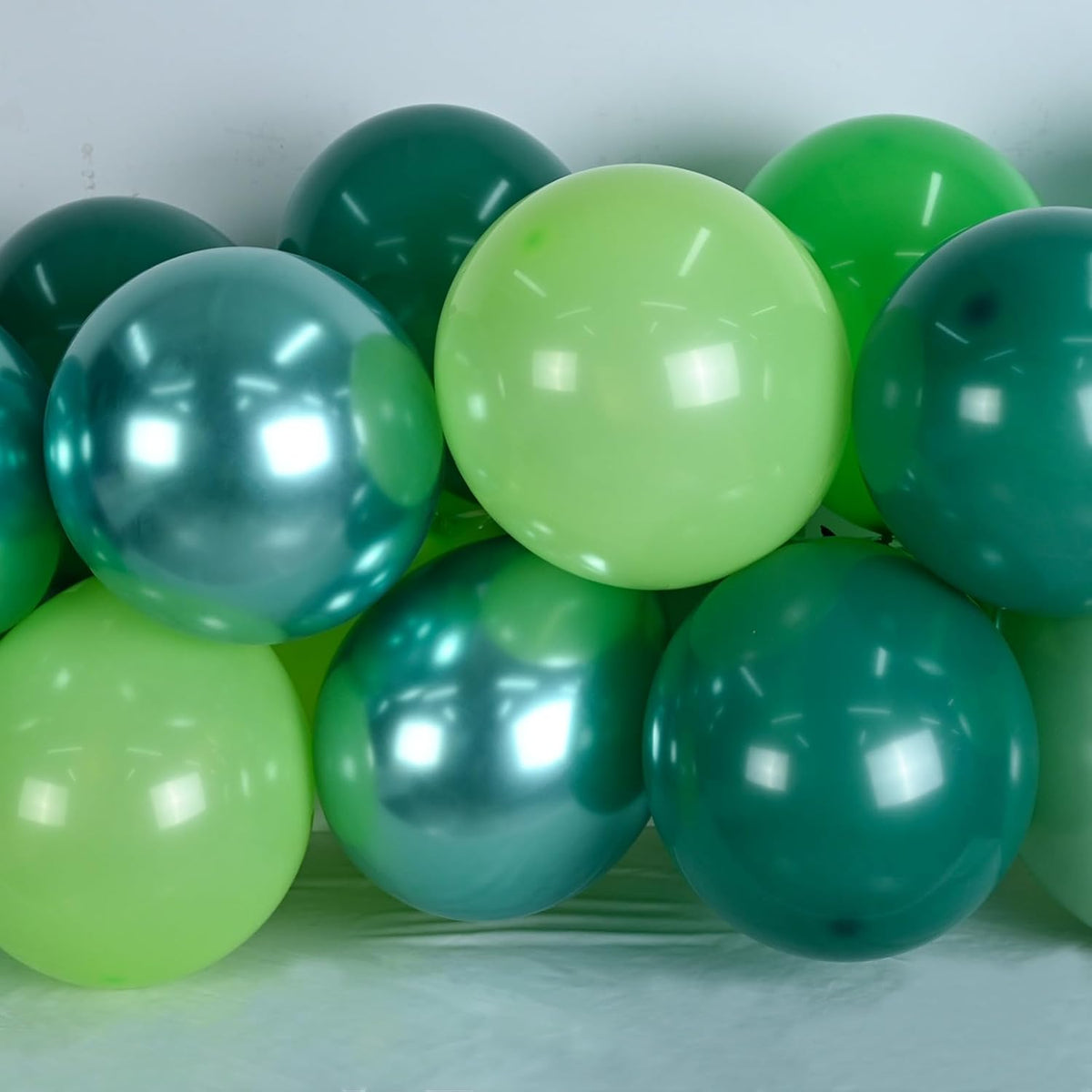 Togvu Green Balloons, 60 Packs 12 Inch Different Shades Dark Emerald Lime Metallic Chrome Olives