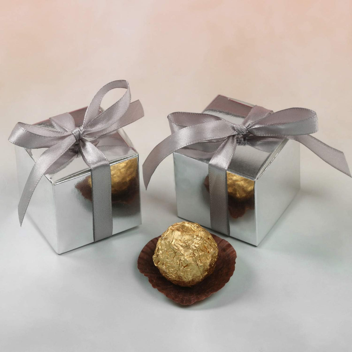 COTOPHER 100pcs Wedding Favor Boxes, Paper Gift Boxes 3x3x3 Inches Small Gift Boxes with Ribbons