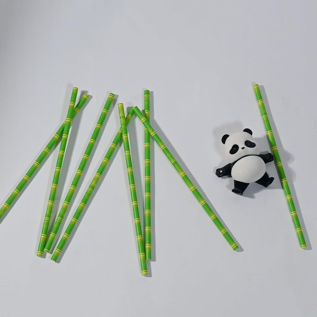 GLUJASBIO 7.75" Green Disposable Paper Straws - Biodegradable Drinking Straws for Party Suppliers