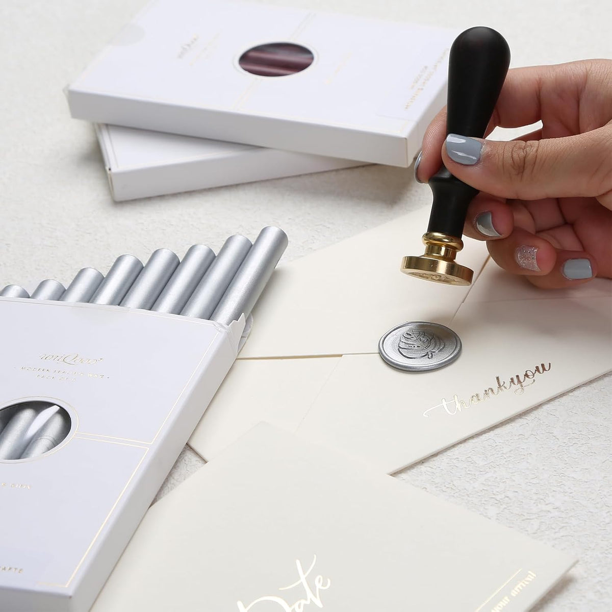 UNIQOOO Mailable Glue Gun Sealing Wax Sticks for Wax Seal Stamp - Metallic Silver, Great for