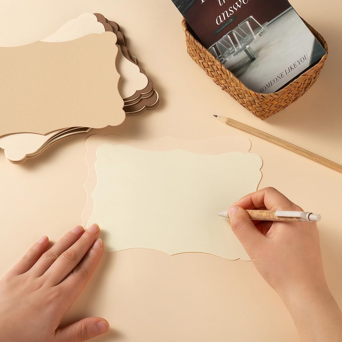 50 Pack Blank Kraft Cards Cardstock Thick Paper Brown Greeting Cards for DIY Gift Card Menus, Baby
