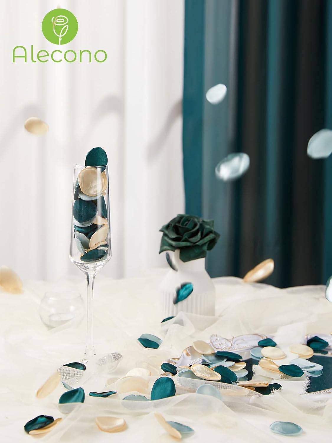 Alecono 𝟲𝟬𝟬𝙋𝙘𝙨 Silk Rose Petals, Green Fake Rose Petals for Wedding, Artificial Flower Petals