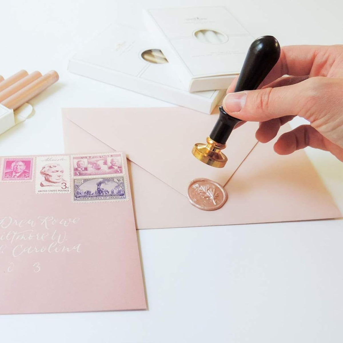 UNIQOOO Metallic Champagne Rose Glue Gun Sealing Wax Sticks for Wax Stamp, Wedding Invitation, Card
