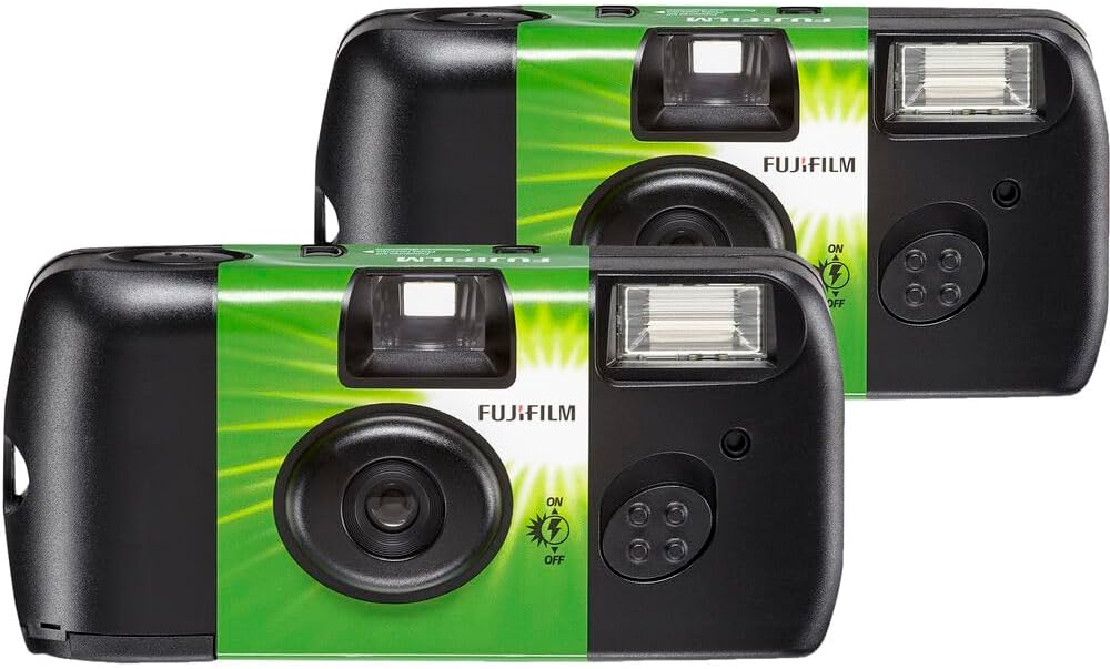 FUJIFILM QuickSnap Flash 400 One-Time-Use Disposable Camera with Flash (4X 2 Pack) Bundle with
