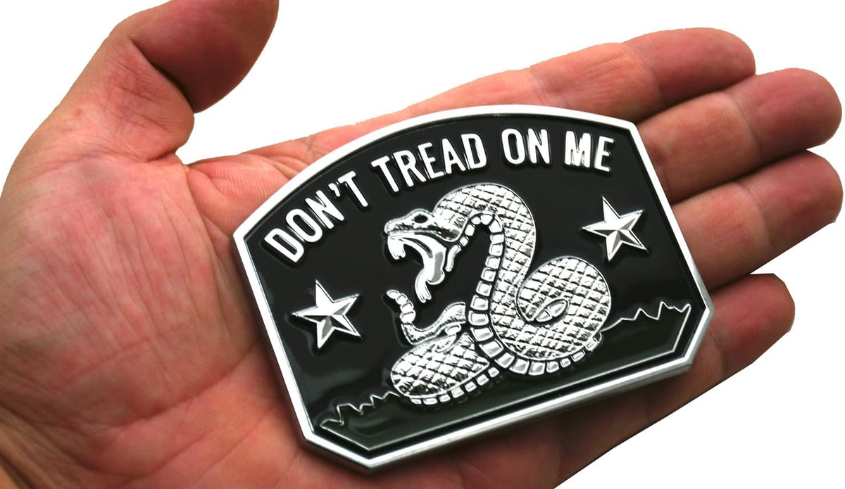 1x Gadsden Flag Rattlesnake Car Emblem 3D Decal Sticker with Don't Tread ON ME Slogan Fit for Car