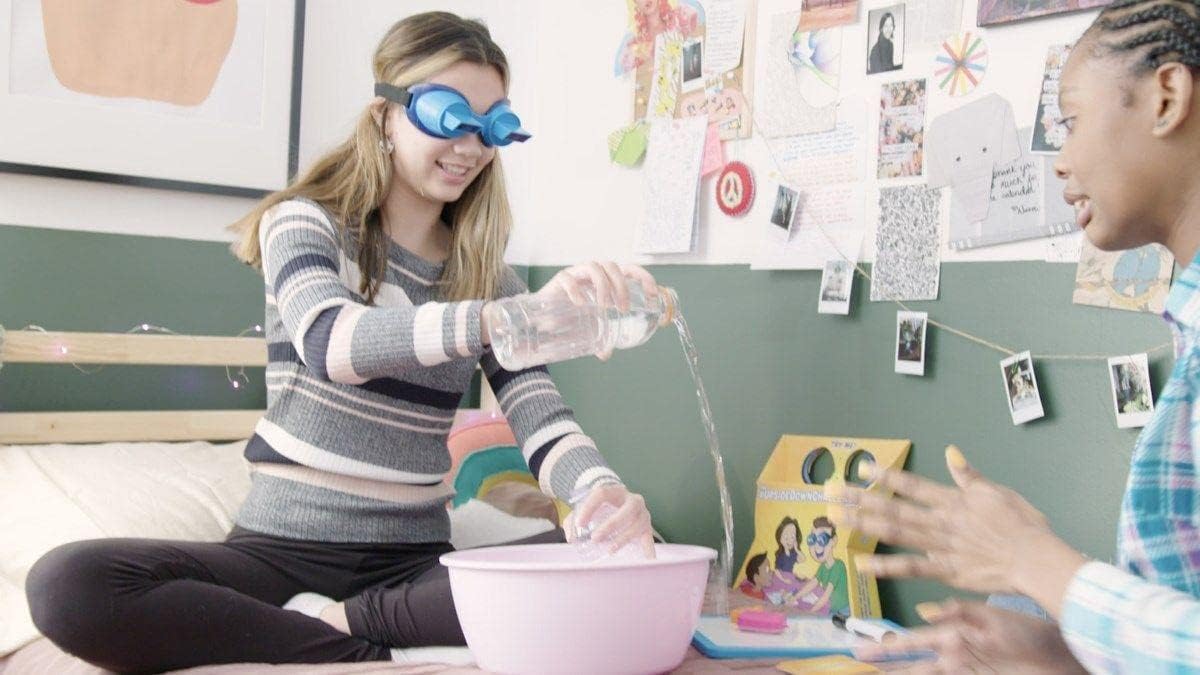 Vango The UpsideDownChallenge Game for Family & Kids - Fun Challenges with Upside Down Goggles