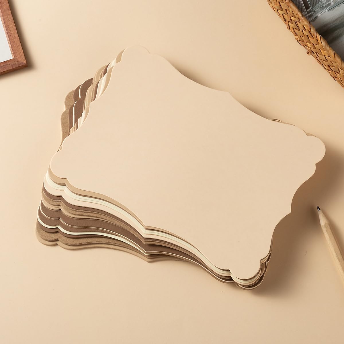 50 Pack Blank Kraft Cards Cardstock Thick Paper Brown Greeting Cards for DIY Gift Card Menus, Baby