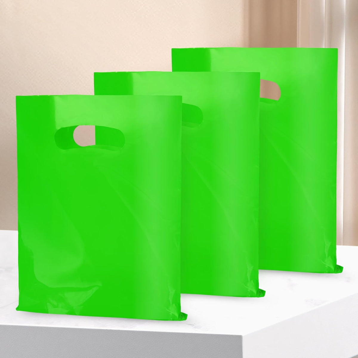 Green 100 PCS Small Gift Bags, 6"x8" Goodie Party Favor Bags with Handle, Treat Retail Pouches for