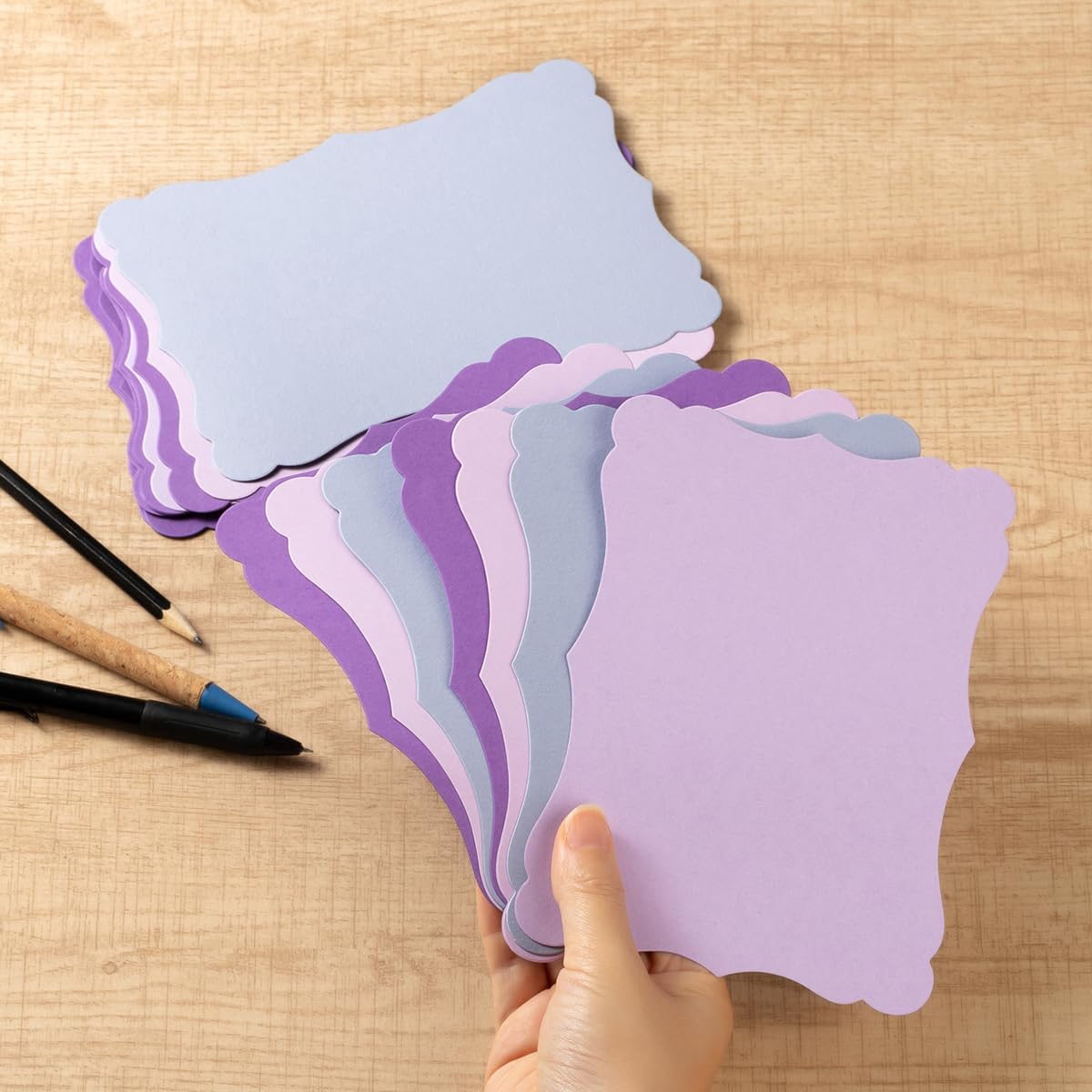 50 Pack Blank Kraft Cards Cardstock Thick Paper Brown Greeting Cards for DIY Gift Card Menus, Baby