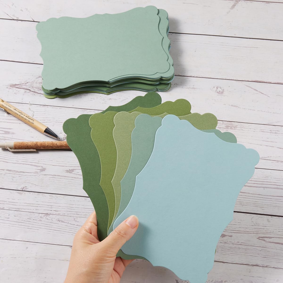 50 Pack Blank Kraft Cards Cardstock Thick Paper Brown Greeting Cards for DIY Gift Card Menus, Baby