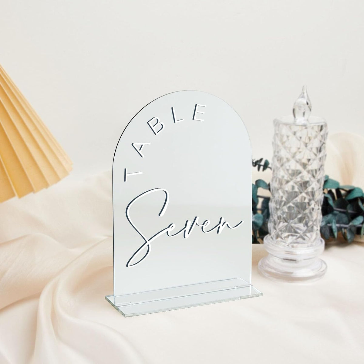 JINMURY Sliver Arch Wedding Table Numbers 1-20 with Stands, 5x7 Inch Acrylic Arch Sign with White