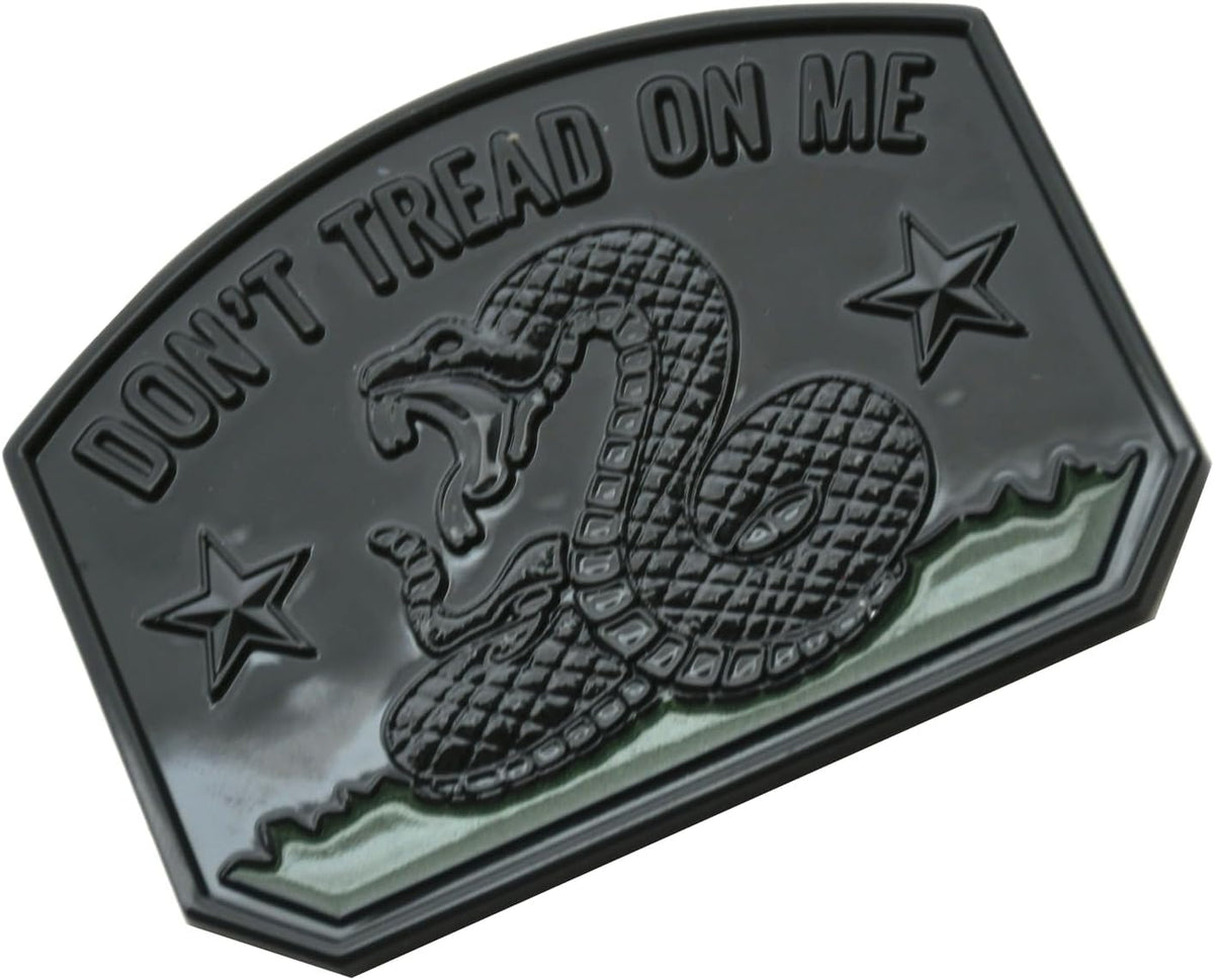 1x Gadsden Flag Rattlesnake Car Emblem 3D Decal Sticker with Don't Tread ON ME Slogan Fit for Car
