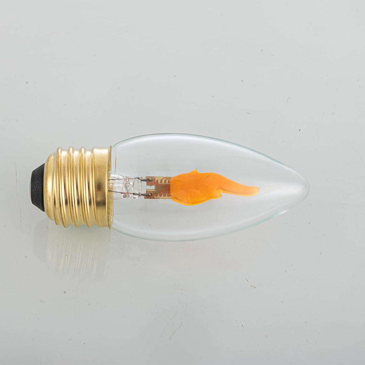 LED Flickering Light Bulbs E26 Flame Effect Bulb Standard Base, Fire Light Bulbs for Halloween