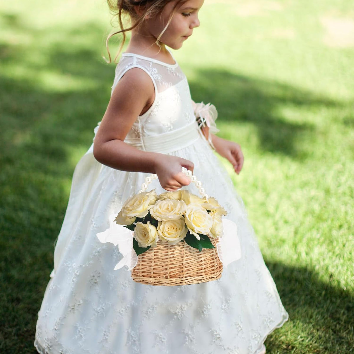 Wicker Rattan Flower Girl Basket Rustic Wedding Flower Girl Basket with Pearl Handle Small Flower