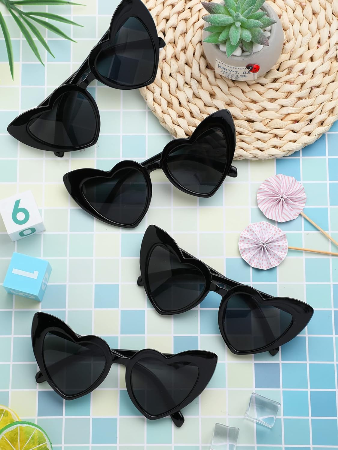 Flutesan 20 Pairs Retro Heart Sunglasses Vintage Cat Eye Heart Glasses Women Bachelorette Bride