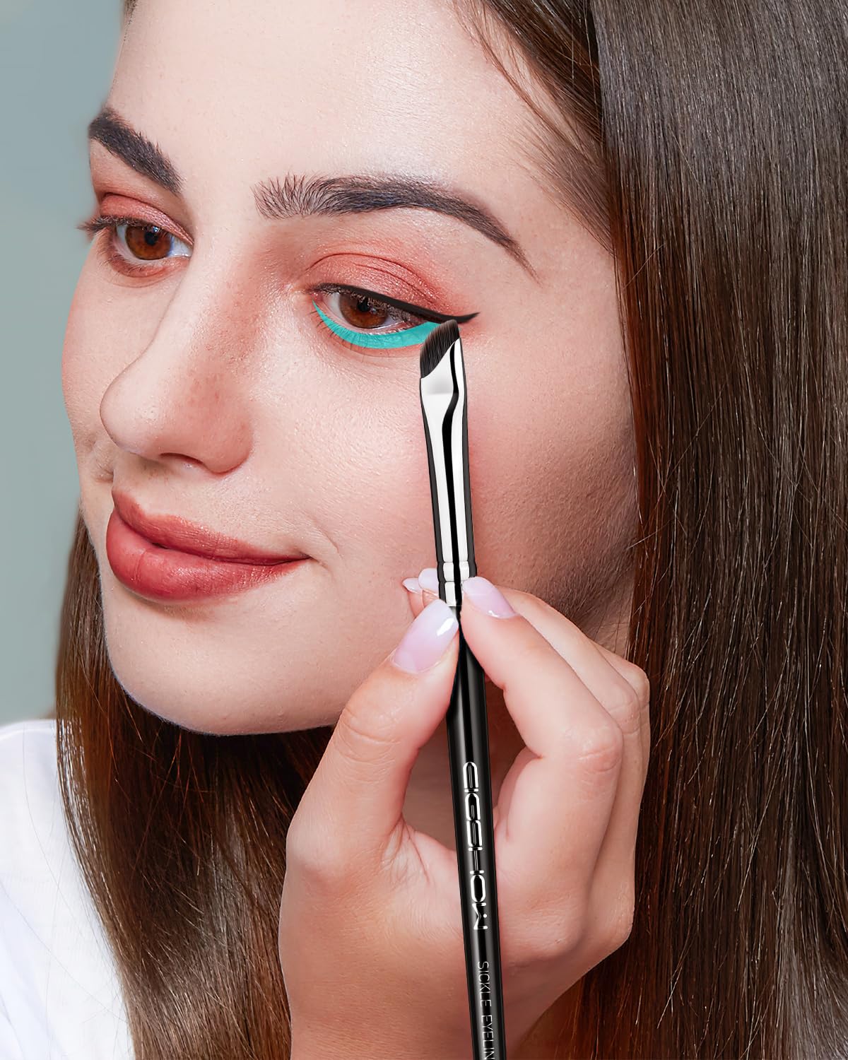 Eyeliner Brush, EIGSHOW Sickle Angled Gel Eyeliner Makeup Brush for Precise Eye Liner, Eyebrow