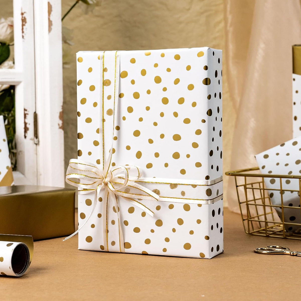 Burymento Golden Lrregular Wave Point Wrapping Paper, Reversible Gold Gift Wrap for Birthday