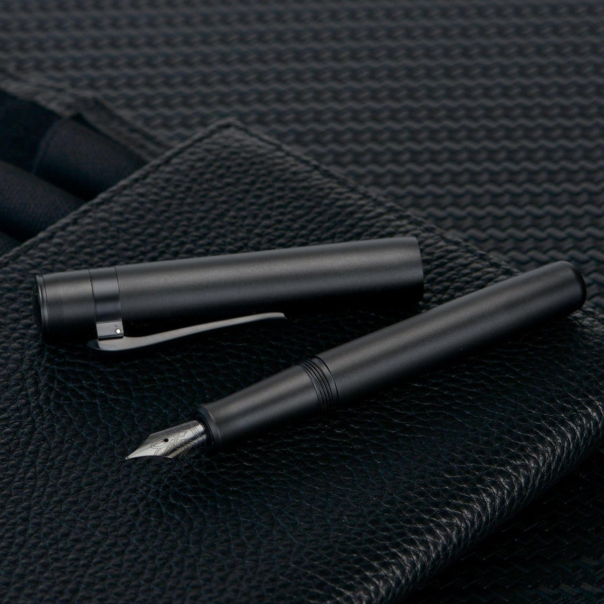 Hongdian M2 Black Forest Mini Fountain Pen, Long Blade Nib & Sleek Shape Aluminium Short Pocket