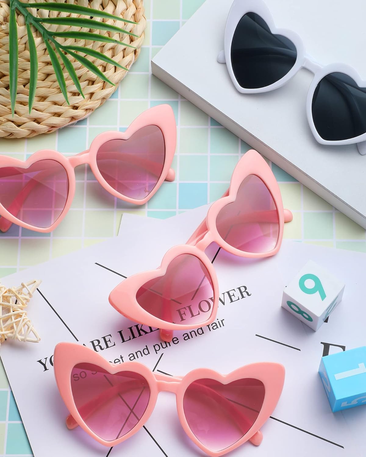 Flutesan 20 Pairs Retro Heart Sunglasses Vintage Cat Eye Heart Glasses Women Bachelorette Bride