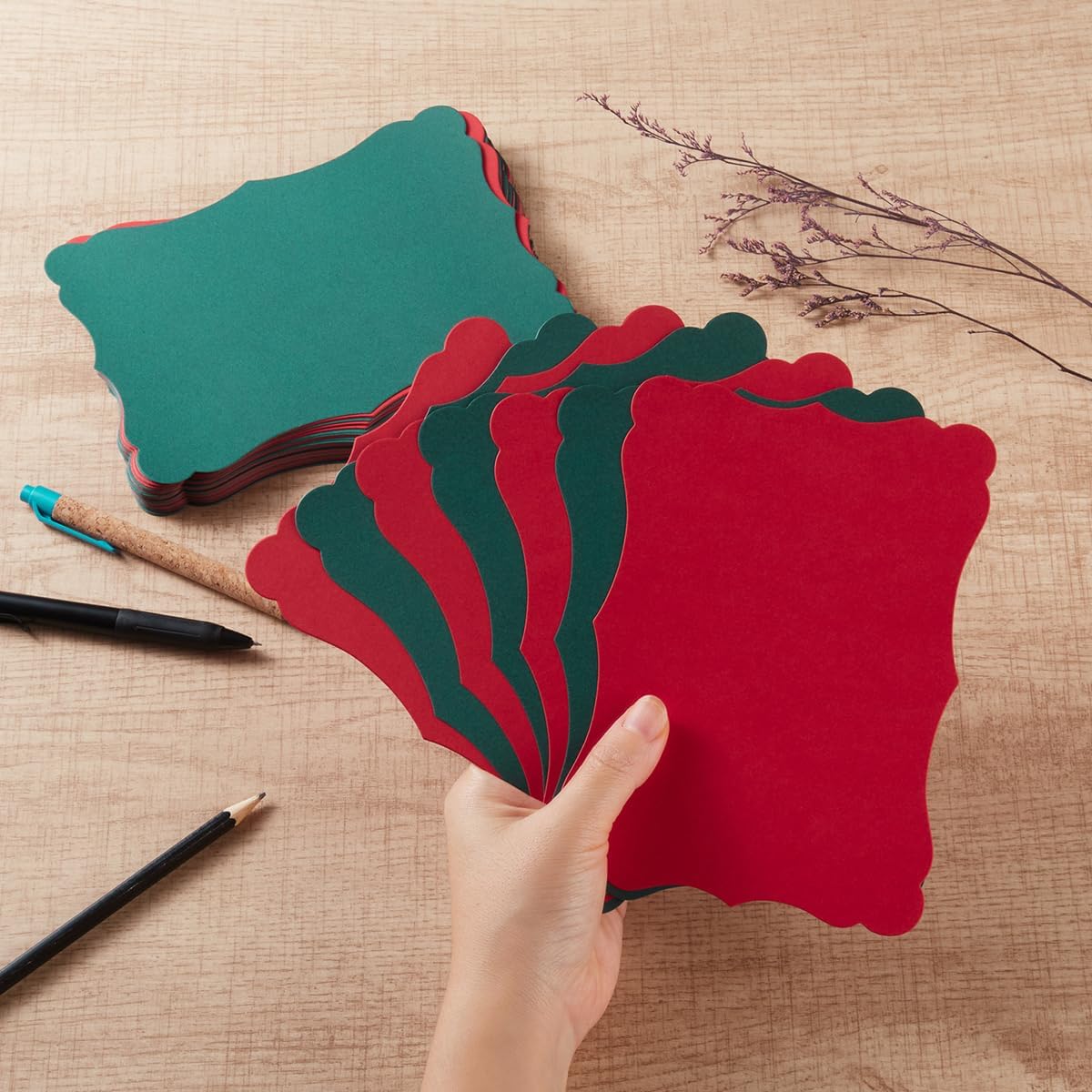 50 Pack Christmas Blank Kraft Cards Cardstock Thick Paper Brown Greeting Cards for DIY Gift Card