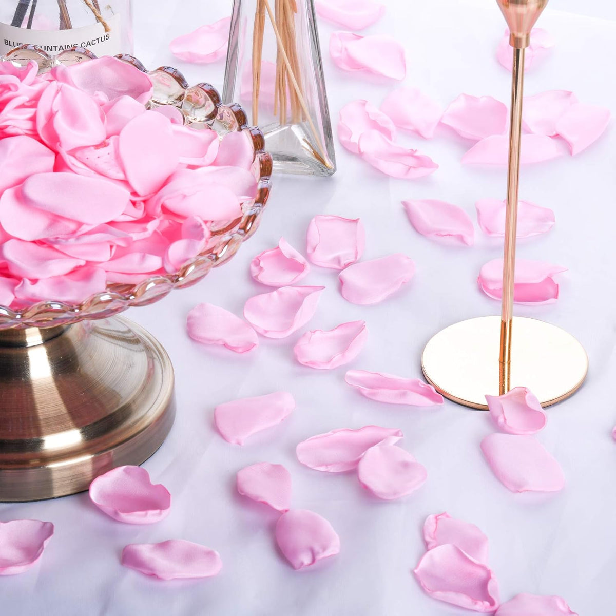 300pcs Silk Rose Petals Pink Artificial Flower Petals for Wedding Flower Girl Basket Table