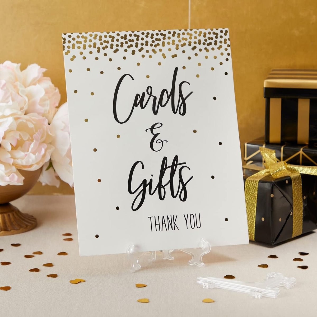 Juvale Clear Mini Easels for Place Cards - 4-Inch Clear Plastic, Pack of 24 - Easels for Pictures
