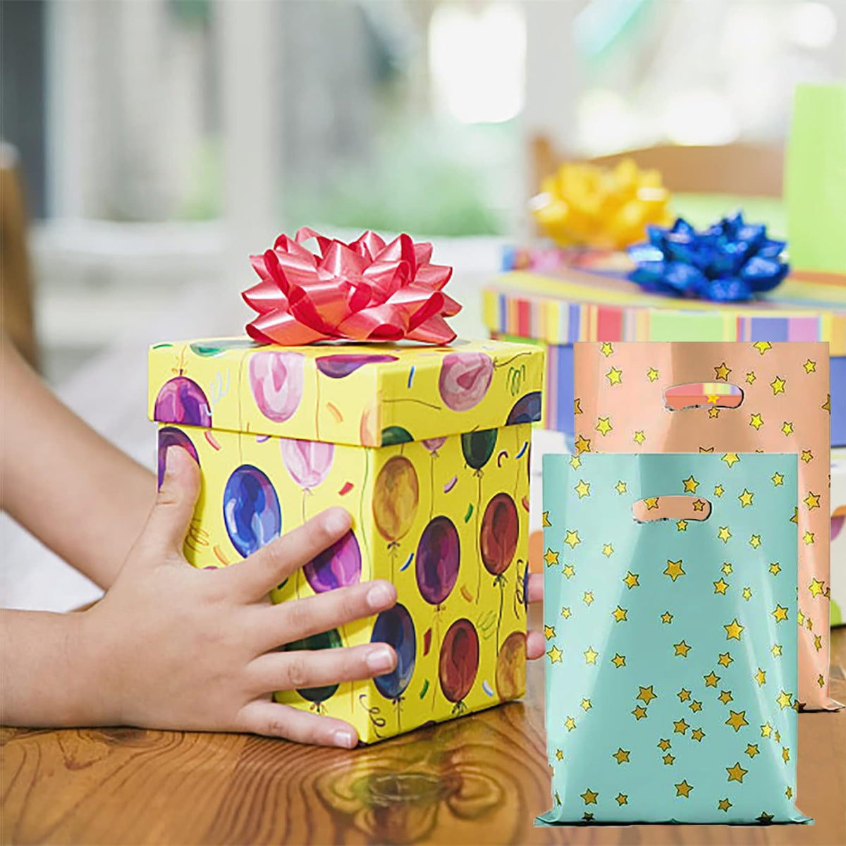 saizone 25 PCS Gift Bags,Party Favor Bags,5 Colors with Star Pattern