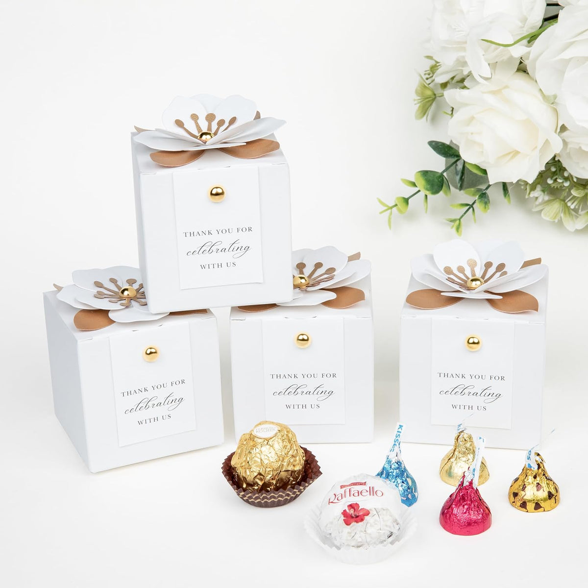 FEIYI 20 PCS Candy Boxes, 3 In 1 White Favor Boxes With Floral Decor, White Thank You Tags Gift