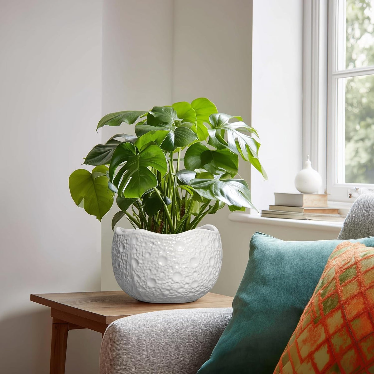 Ceramic Plant Pot - 8 Inch Round Planter with Drainage Hole, Decorative Plant Pots for Indoor