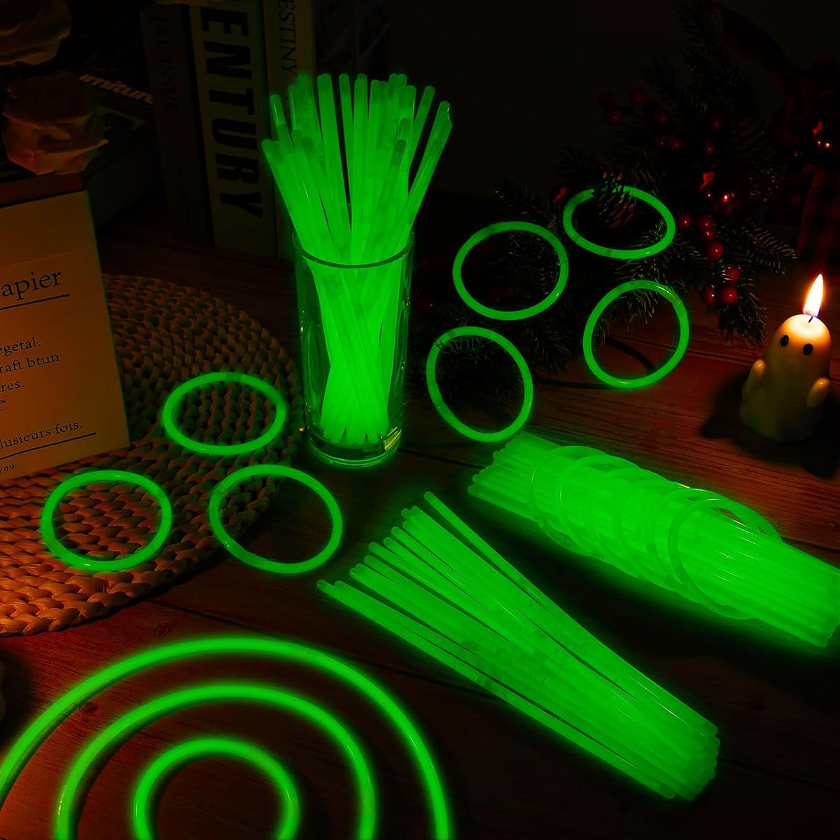 60 Pack 8” Green Glow Sticks Bulk with 60 Connectors Neon Glow In The Dark Party favors Supplies
