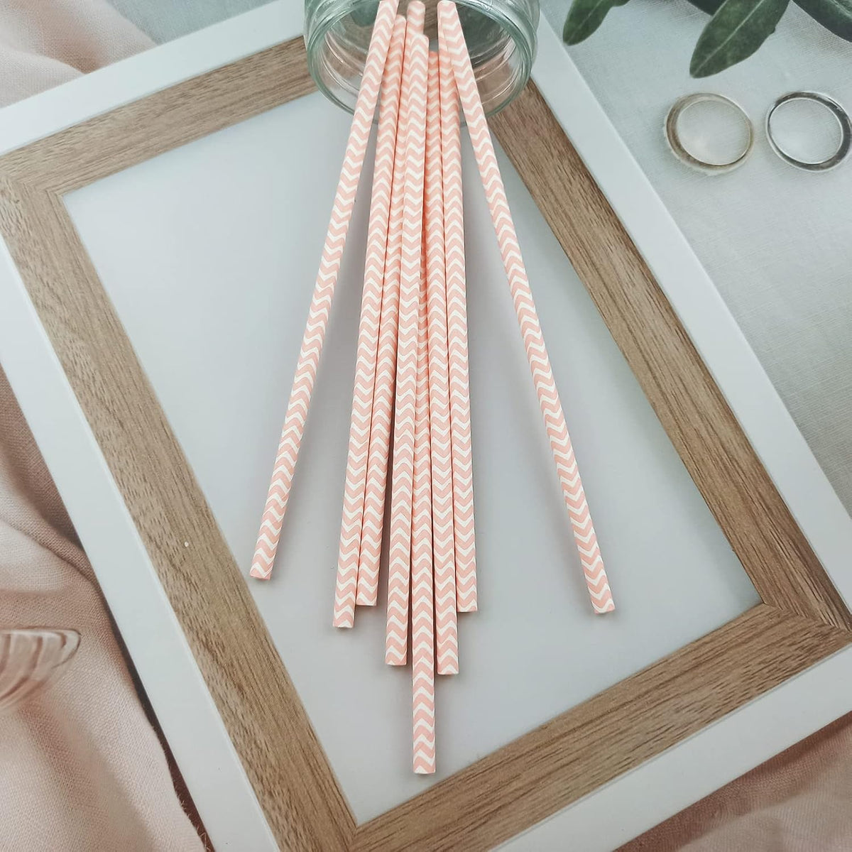 YAOSHENG Premium Disposable Waves Striped Drinking Paper Straws, Pack 100 Pink Waves Paper Straws