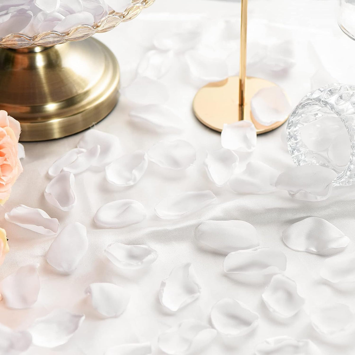 Artificial White Rose Petals 300pcs Silk Rose Petals Fake Flower Petals for Wedding Flower Girl