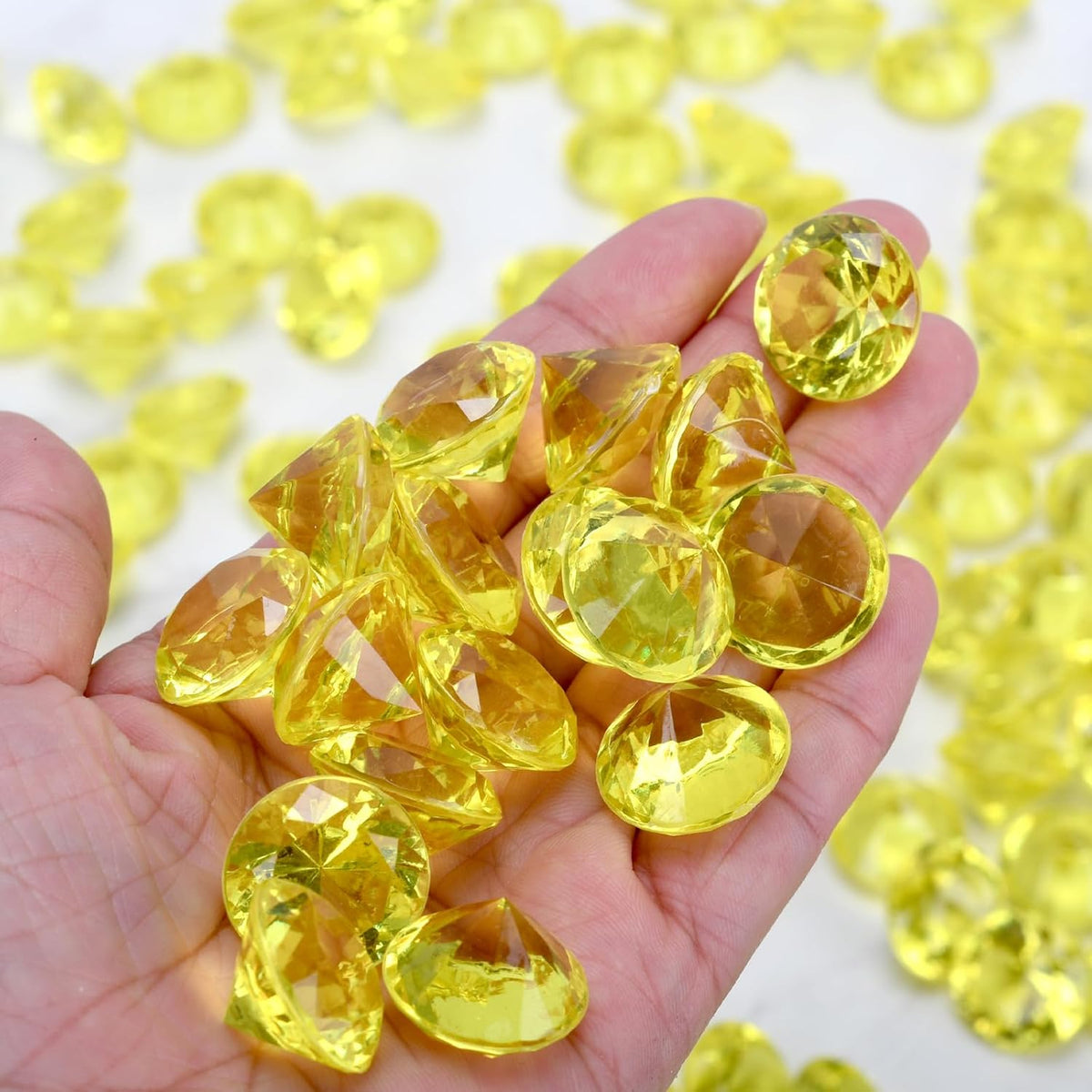 Fake Diamond Christmas Decoration, 280 pcs 20 mm Acrylic Diamond for Table Scatters Vase Fillers