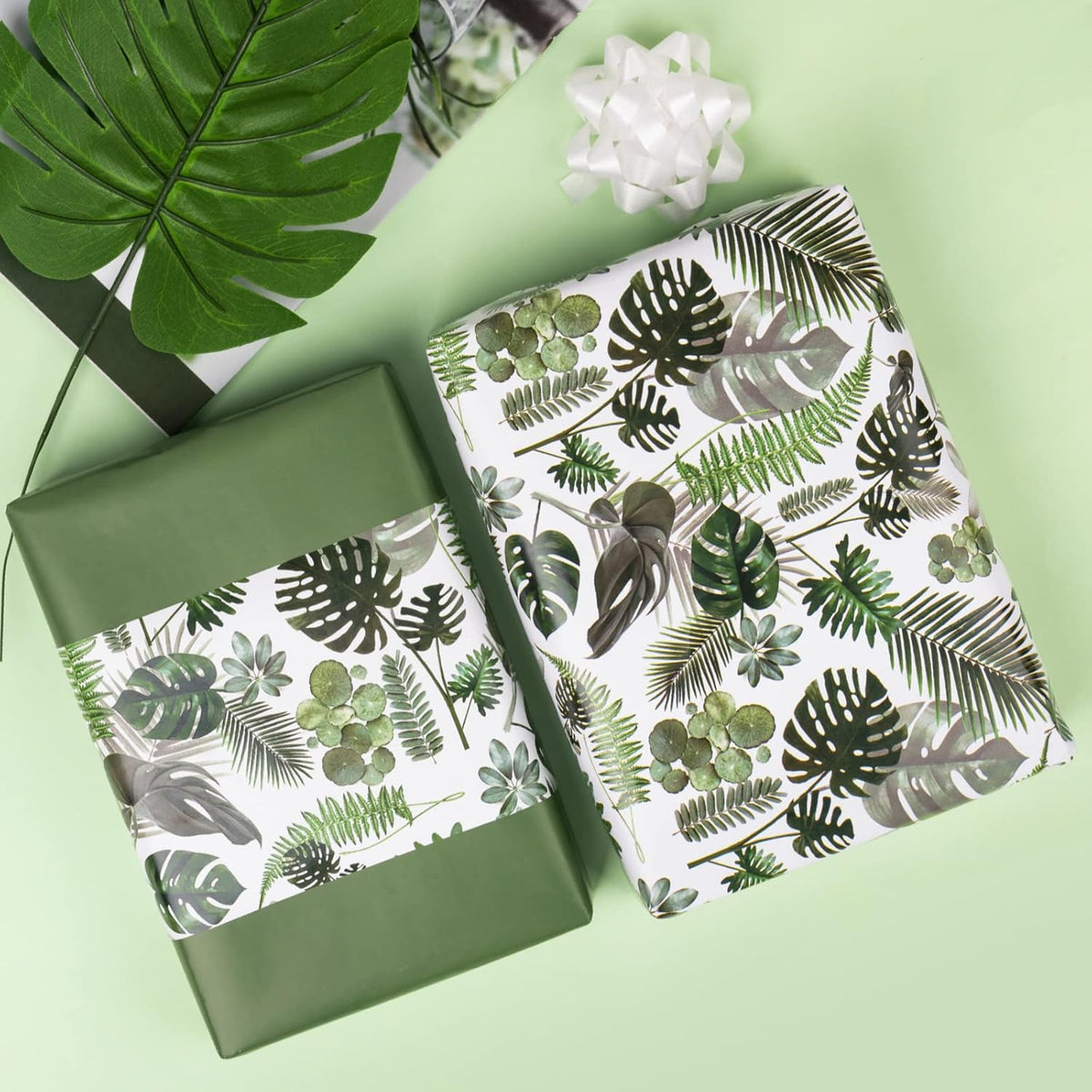WRAPAHOLIC Reversible Tropical Wrapping Paper - Mini Roll - 17 Inch X 33 Feet - Green Monstera Leaf