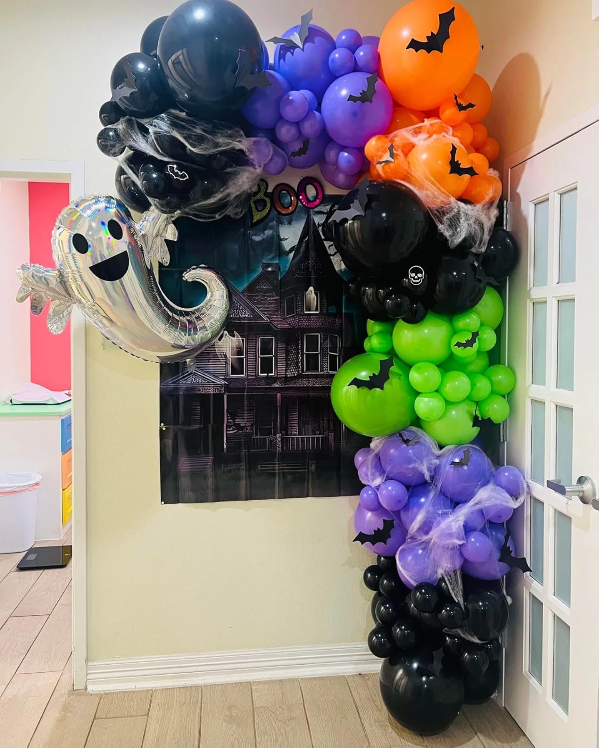 Halloween Balloon Arch Garland Kit, 124pcs Black Purple Orange Green Latex Balloons Arch for